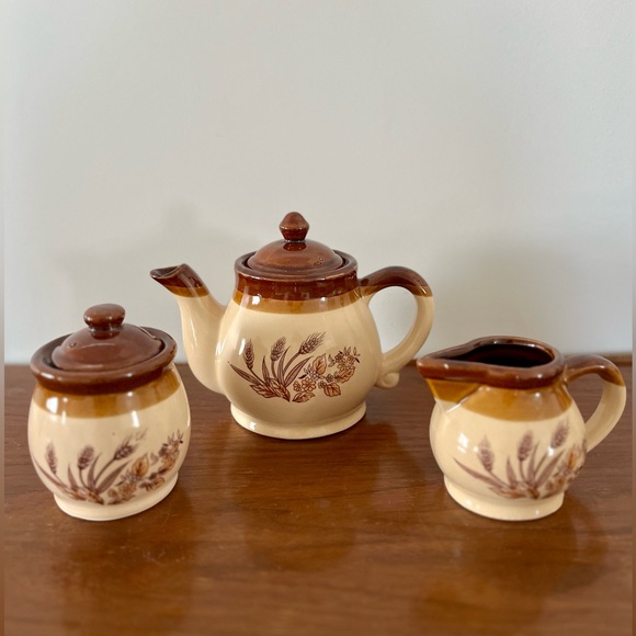 Complete Set with Original Box- 9 Pcs Vintage Wheat Maple Leaf Stoneware Tea Set - Picture 4 of 10